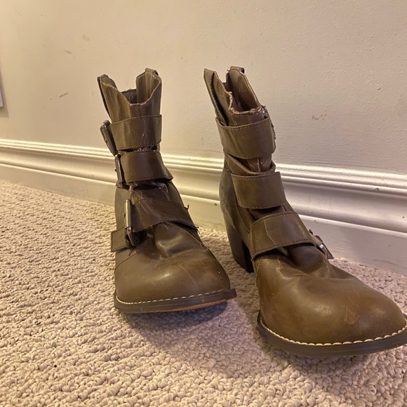 Women’s Brown ankle boots - Picture 1 of 2